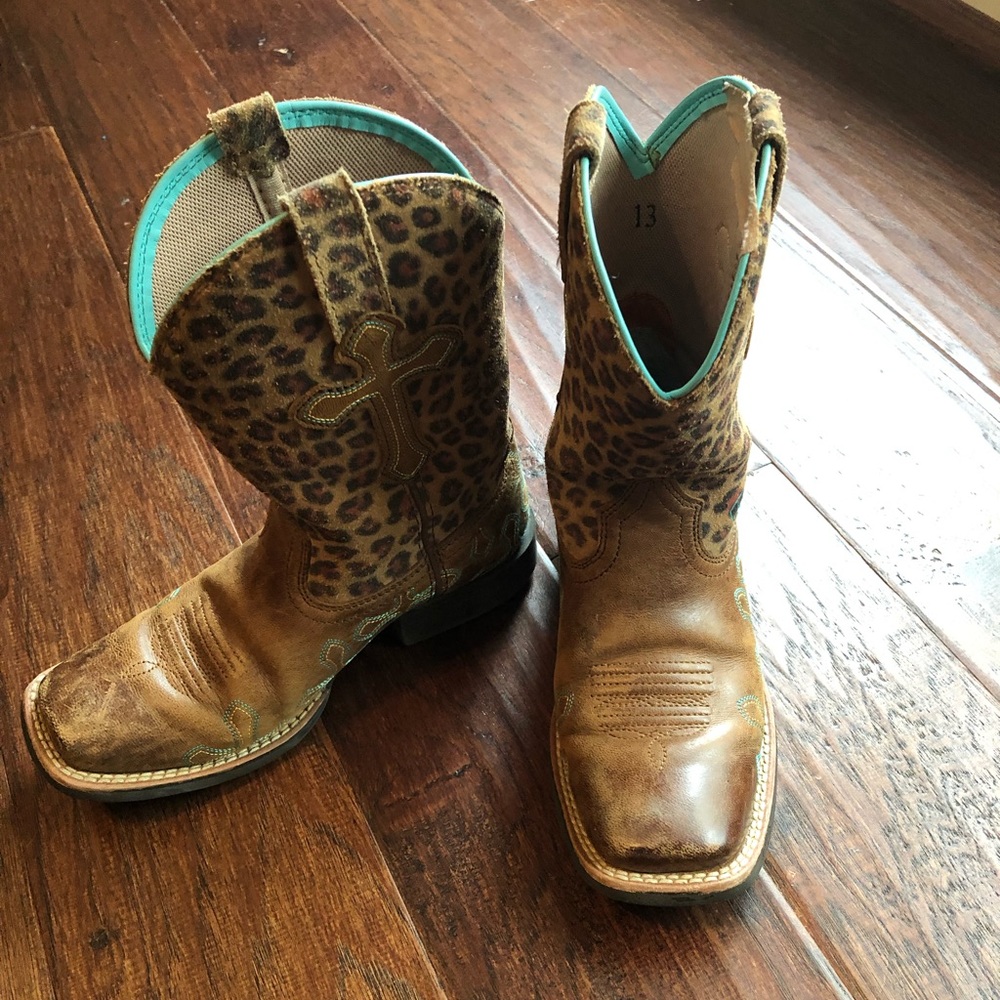 Ariat crossroads girl boots size 13